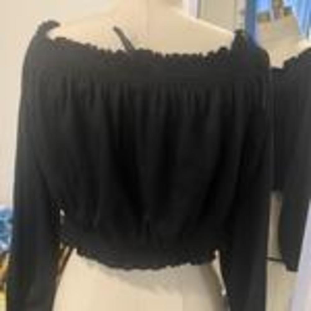 Blouses - Picture 2 of 4